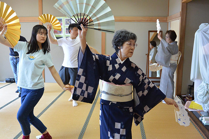 Japanese Traditional Dance Class