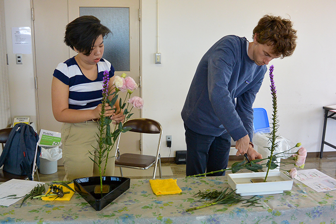 Flower Arrangement Class