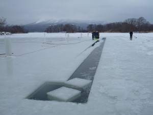 氷の切り出し